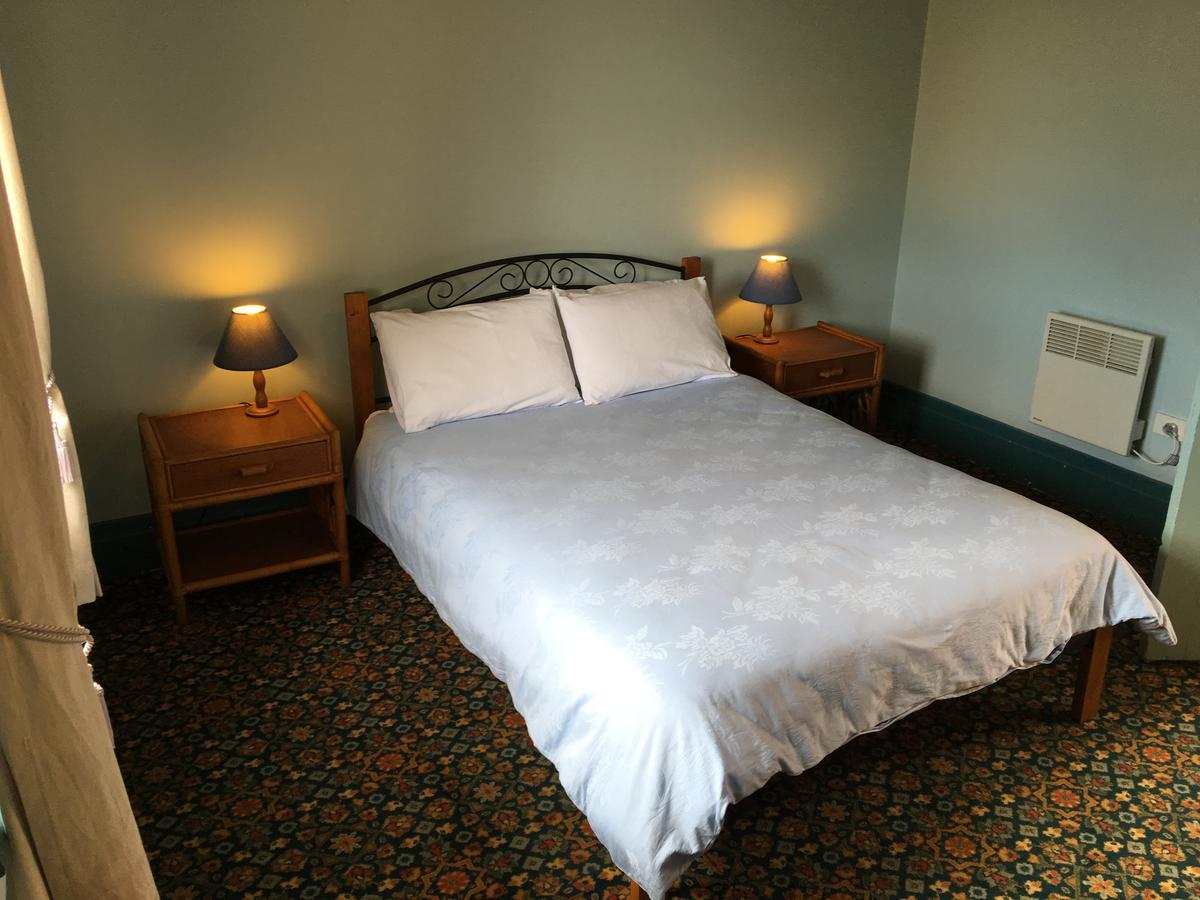 Settlers Arms Hotel Dungog Екстериор снимка