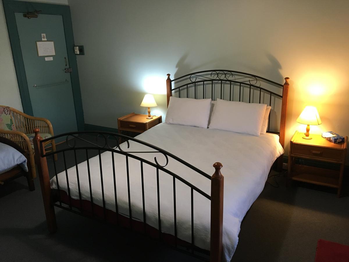 Settlers Arms Hotel Dungog Екстериор снимка